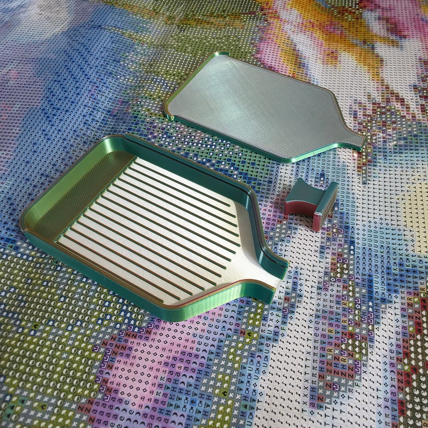 Luxury Mini Diamond Painting Drill Tray with Lid & Stopper - Pearl White & Reef