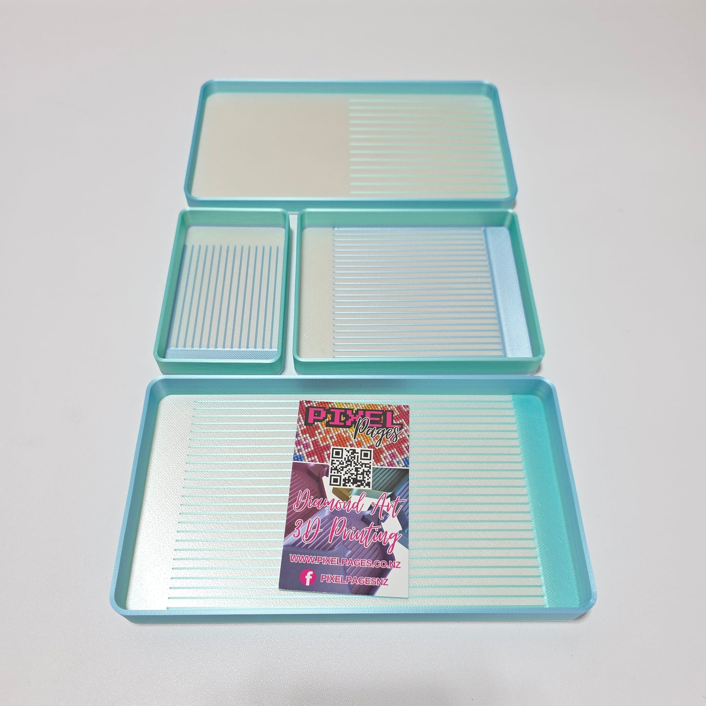 Pixel Palettes 1 Large + 1 Medium Tray