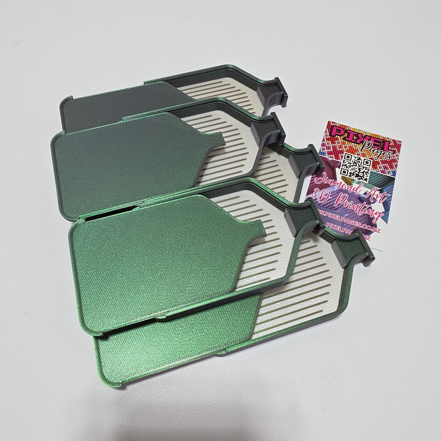 Luxury Set of 5 Stack-able Trays - Silk white & Forest