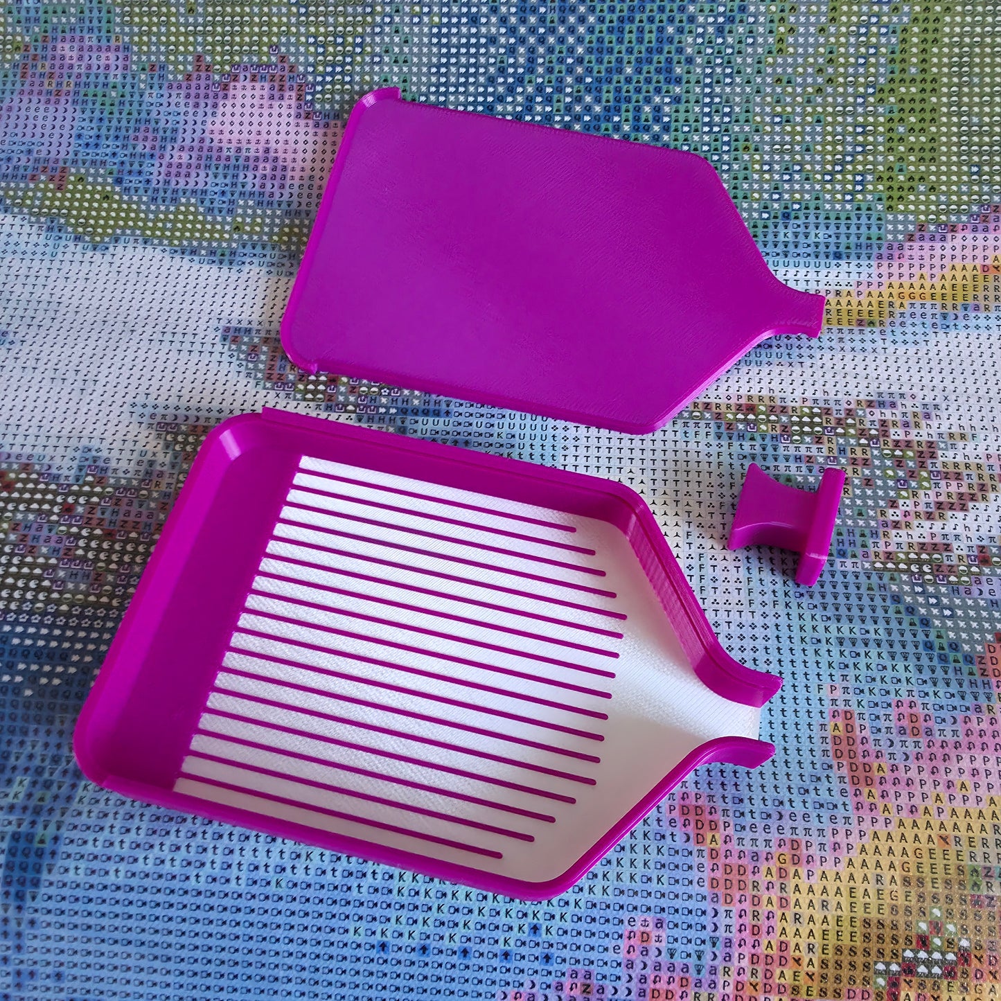 Luxury Diamond Painting Drill Tray with Snap Lid & Stopper Purple/White
