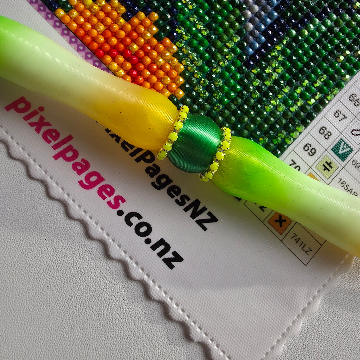 Sleek Pen For Threaded Tips - Citrus Bling