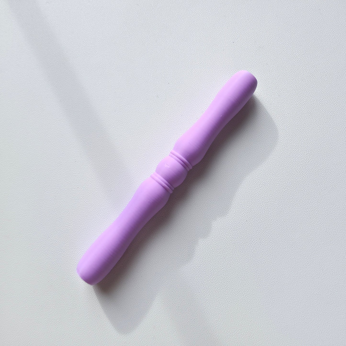 Pen with cap - Sleek refillable tip & Twist tip