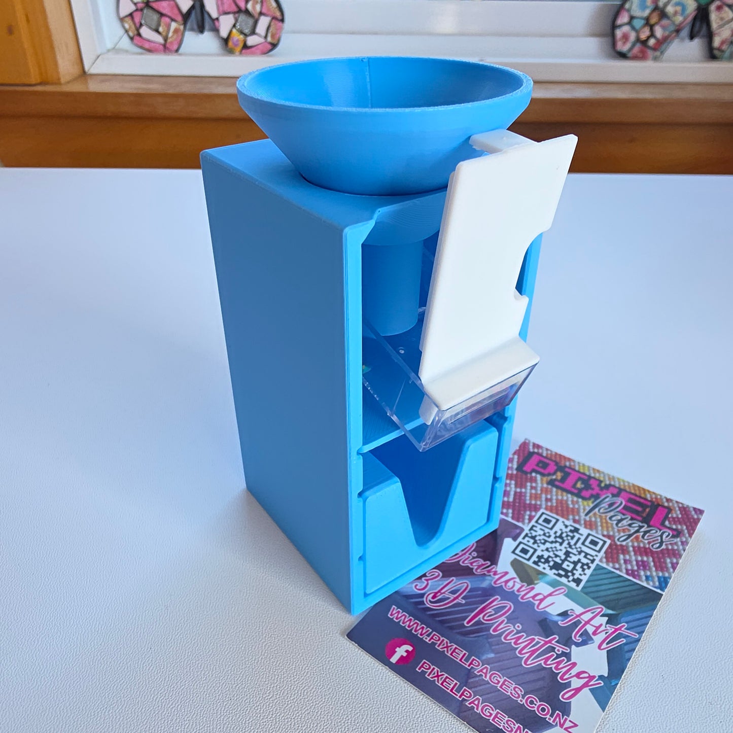 Universal Funnels