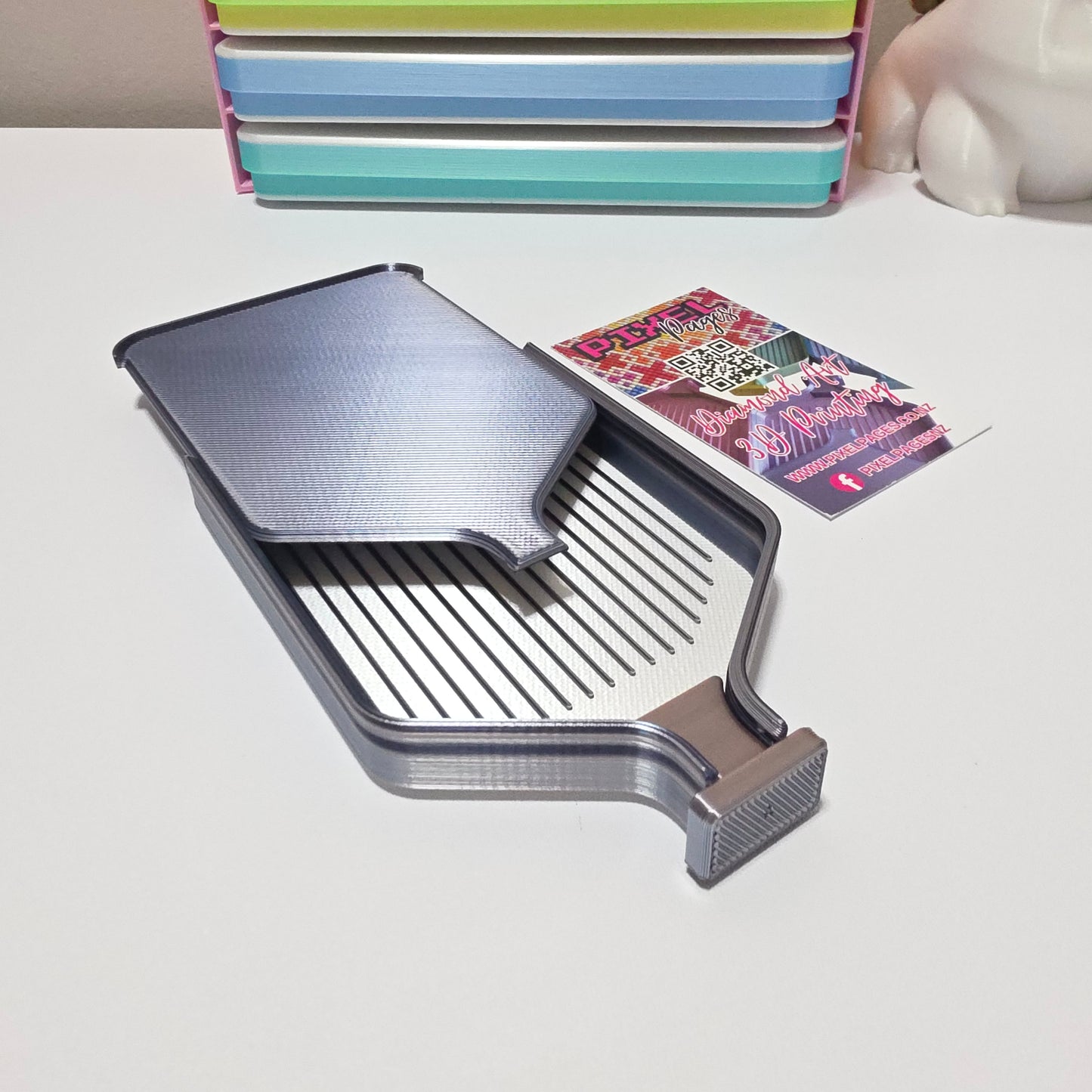 Luxury Diamond Painting Drill Tray with Lid & Stopper Obsidian/Pearl White
